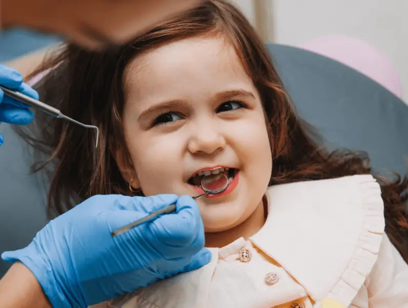 Kako pripremiti dijete na prvi odlazak zubaru: Sve što trebate znati