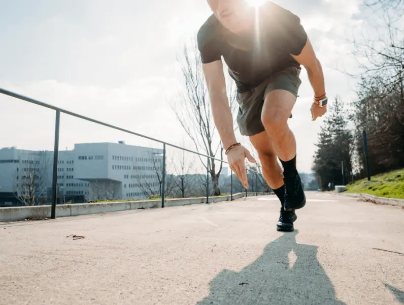 Hodanje VS trčanje – što je bolje za zdravlje i mršavljenje